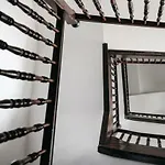Square Apartment - Loftaffair